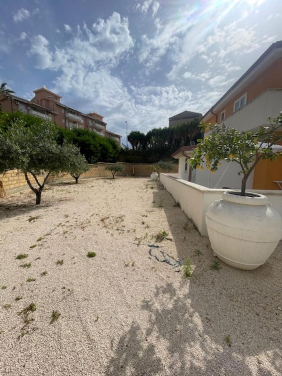 Casa Vacanze Il Gigante Comfort A Due Passi Dalla Valle Dei Templi 아그리젠토 외부 사진